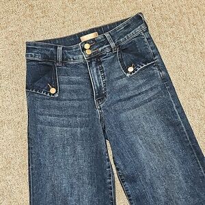 Meg Wide Led Ankle Jeans